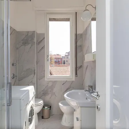 Xenia - 2rooms In Porta Ticinese 97 B Apartamento *